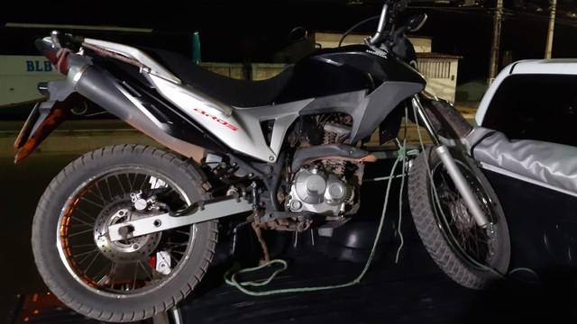 Homem é preso após esconder moto roubada em suíte de motel na Grande Natal