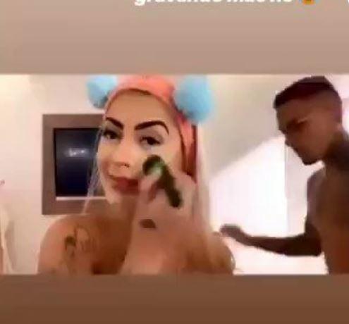 MC Mirella geme com namorado em maquiagem e som proibidão. Vídeo!