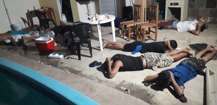 Polícia Militar acaba com festa de facção e prende 20 pessoas no interior do RN