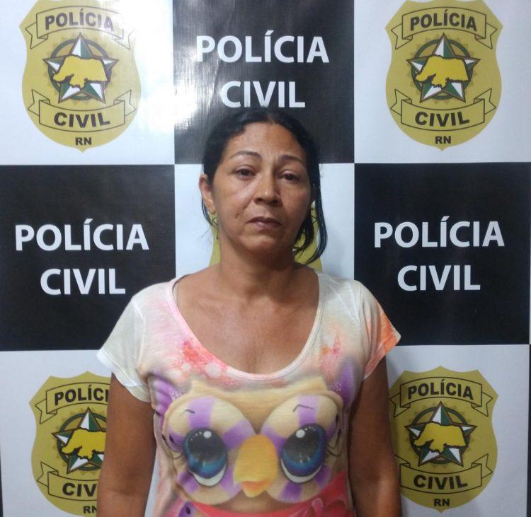 Suspeita de mandar matar e esconder corpo de companheiro é presa em Natal