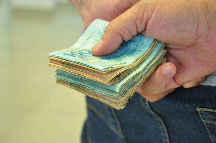 Com Bolsonaro, Brasil repete pior nota em ranking que mede corrupção no mundo