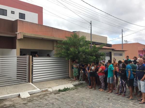 Mulher é encontrada morta ao lado de amante na PB; Polícia investiga homicídio seguido de suicídio