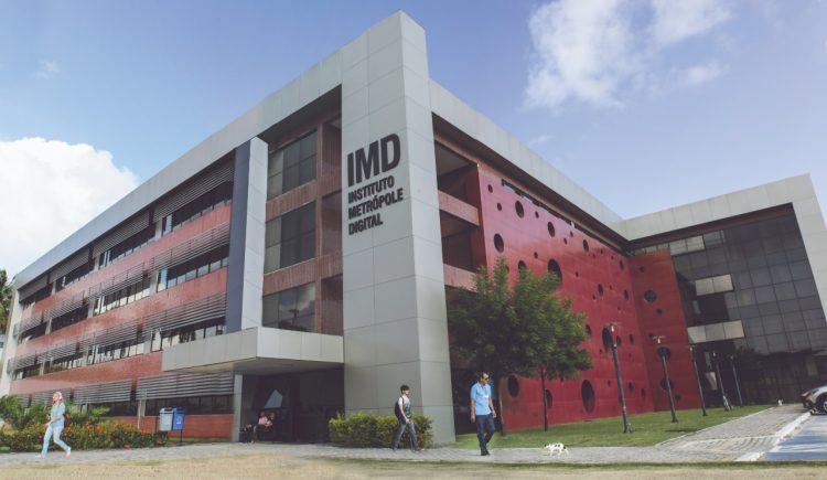 Ex-aluno da UFRN faz palestra sobre sua experiência profissional no Google, Microsoft e Facebook