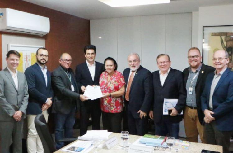 Governo do RN entrega licenças para novos investimentos em energia eólica