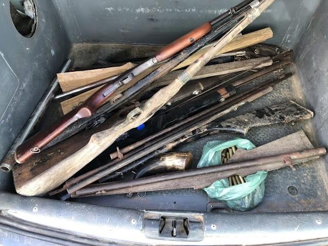 Operação prende dois suspeitos e apreende armas, drogas e cigarros contrabandeados no Seridó potiguar