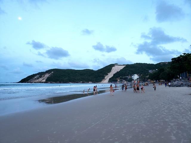 Doze praias estão impróprias para banho em Natal e Região Metropolitana, aponta boletim