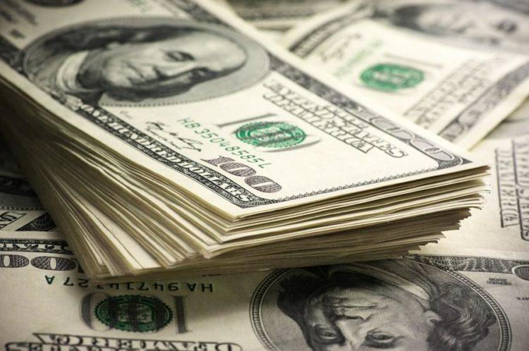 Dólar sobe com temor de piora da economia mundial e vai a R$ 5,24