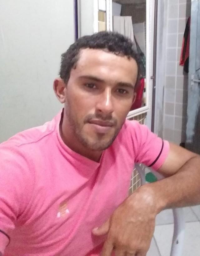 Família vela pedreiro sem saber causa da morte na Grande Natal: 'Misto de dor e incerteza'