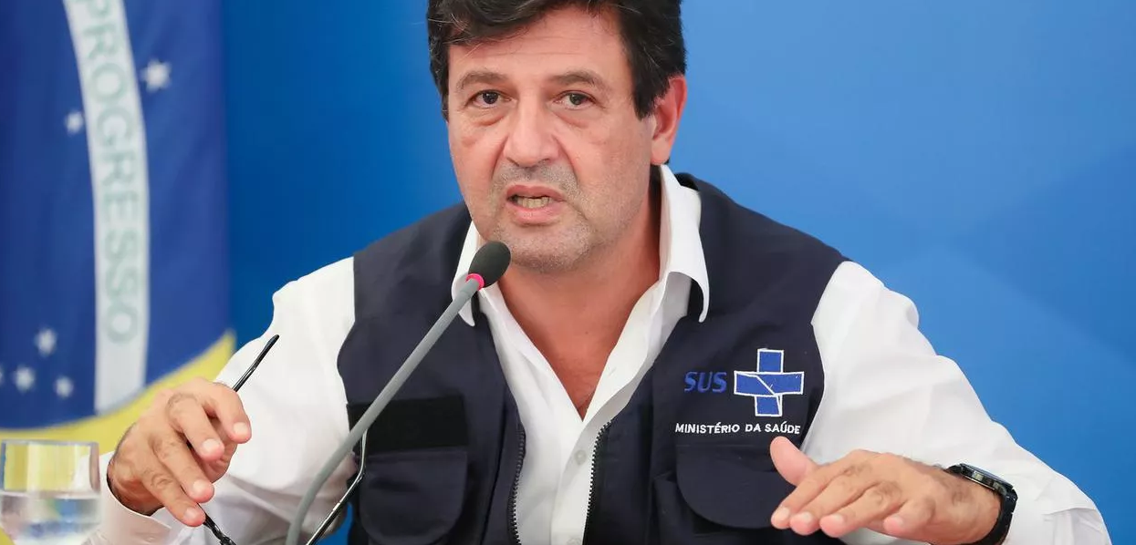 MPF questiona Mandetta sobre decisão de afrouxar isolamento social