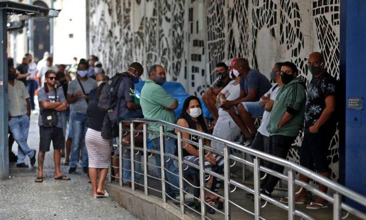 Equipe econômica já admite estender o auxílio de R$ 600