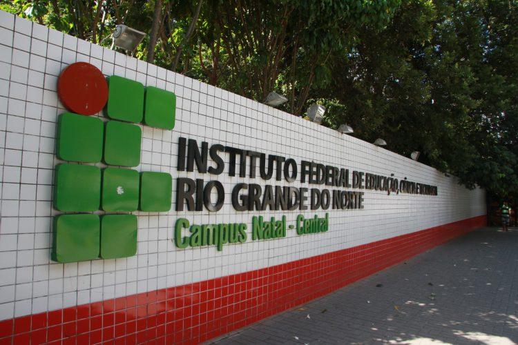 IFRN suspende nomeação de Bolsonaro e determina nomeação do reitor eleito