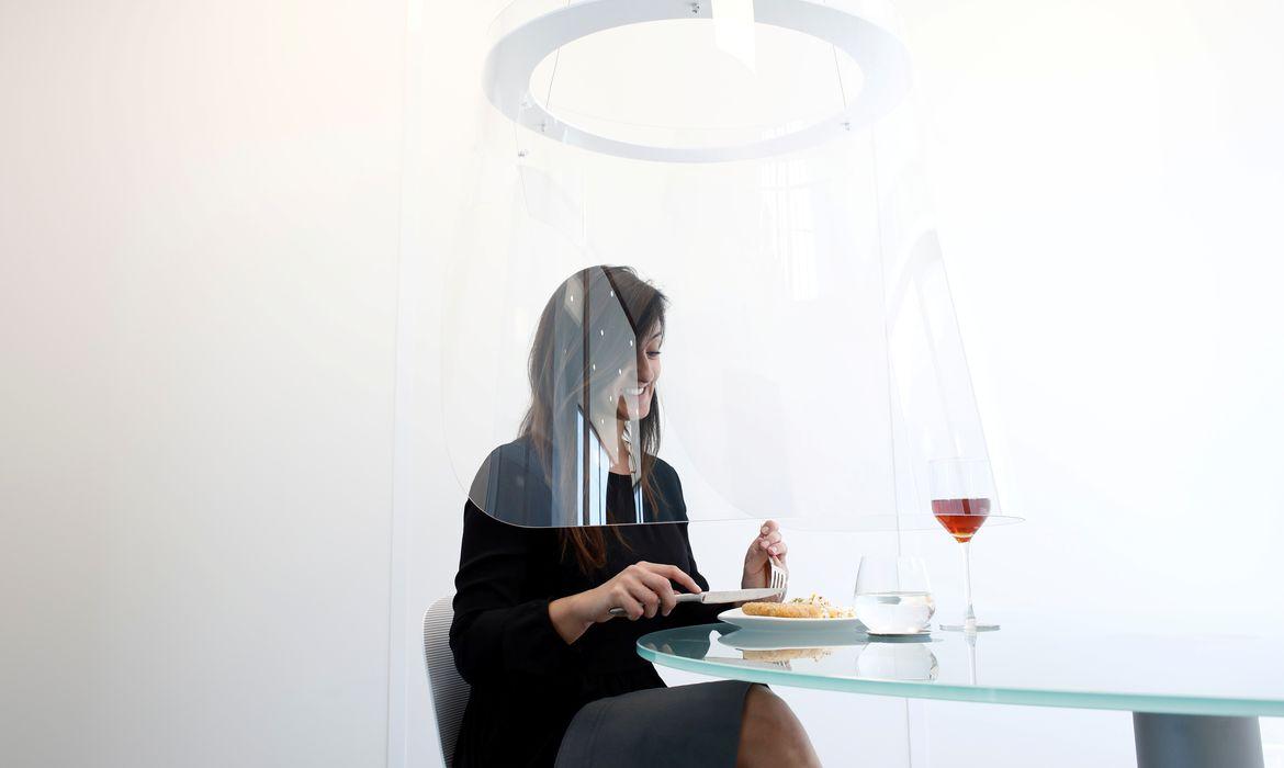 Menu na tela do celular e cabine: os restaurantes no pós-coronavírus
