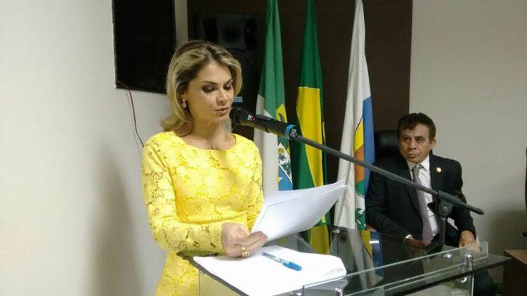 MP Eleitoral obtém liminar contra prefeita por distribuição irregular de kits contra Covid-19