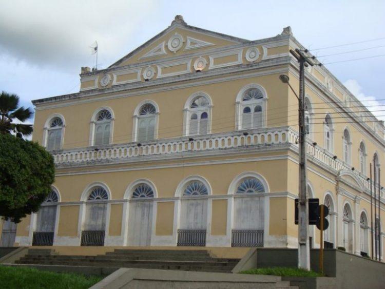 Prefeito de Ceará-Mirim decreta fechamento do comércio em virtude da pandemia