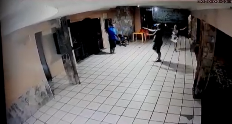 Bandido mata dois homens a tiros em “casa de drinks” na Zona Sul de Natal