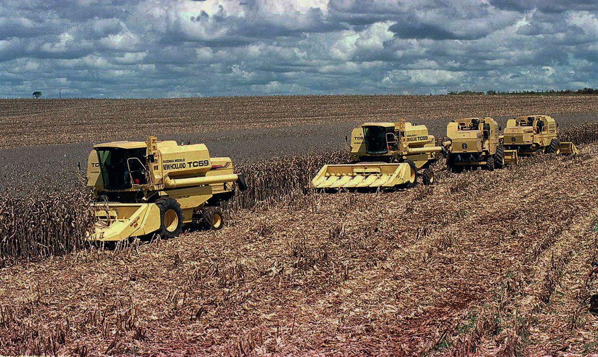 Commodities e China dominam exportações do Brasil em maio, indica FGV
