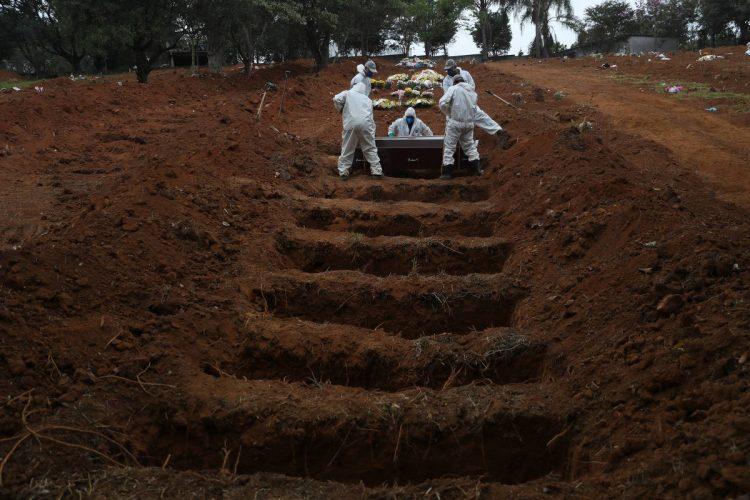 Coronavírus mata mais de uma pessoa por minuto no Brasil
