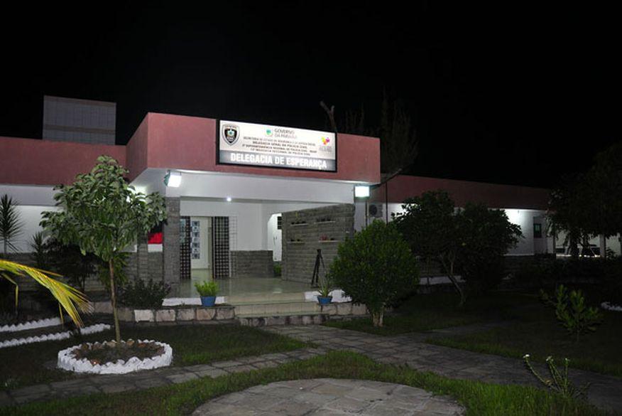 Criança de três anos é estuprada no agreste paraibano e tio tenta matar suspeito com um facão