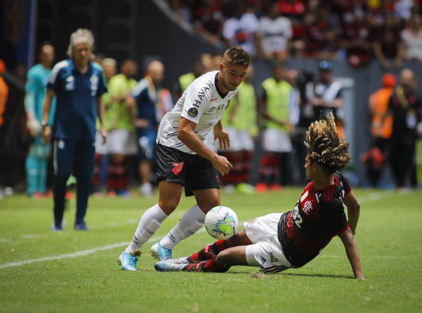 Futebol brasileiro deve sofrer impacto de quase R$ 2 bilhões