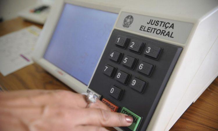 MP volta a defender eleições municipais na data prevista