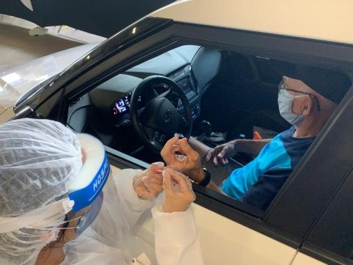 Natal tem 924 confirmações da Covid-19 em 1ª semana de drive-thru de testes rápidos