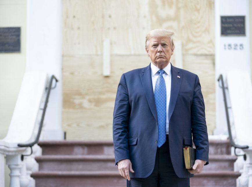 O vírus está vencendo Trump, diz Marcelo Tognozzi