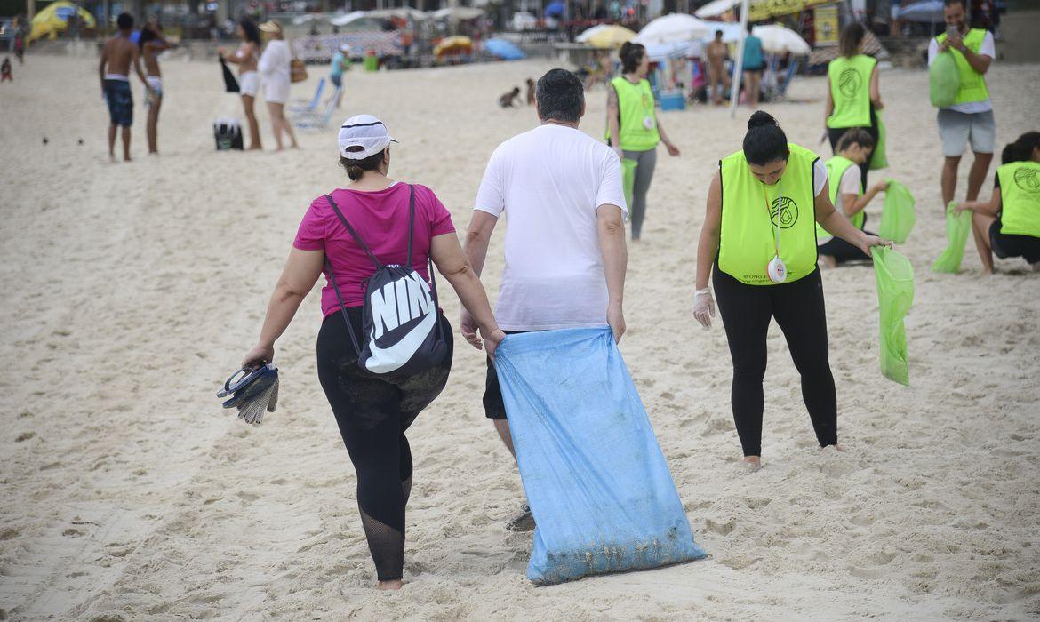 Rio aumentará ações em praias e shoppings para reduzir coronavírus