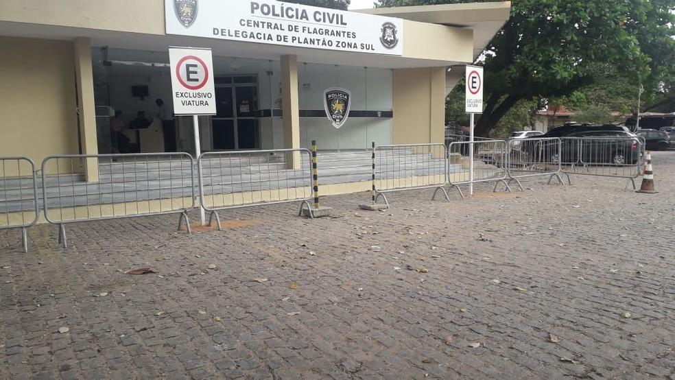 Após se mudar, mãe de crianças autistas denuncia condomínio de Natal por discriminação