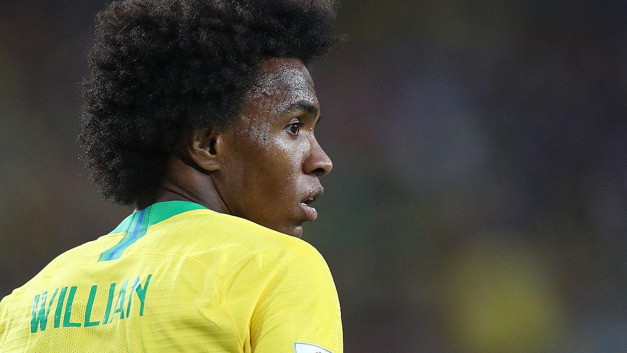 Empresário revela 'cinco grandes propostas' por Willian e crava quando o brasileiro decidirá sobre futuro