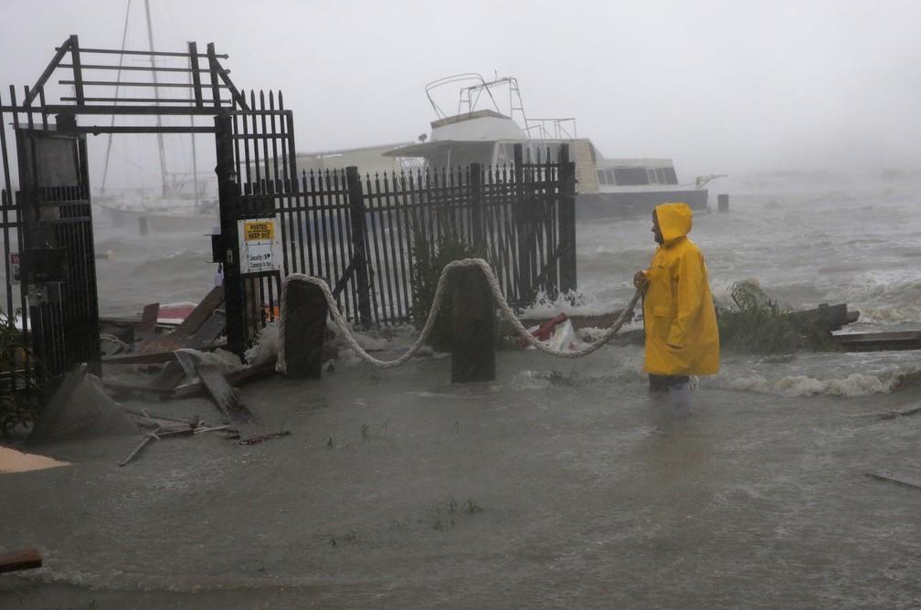 Furacão Hanna perde força e é rebaixado a tempestade tropical no Texas