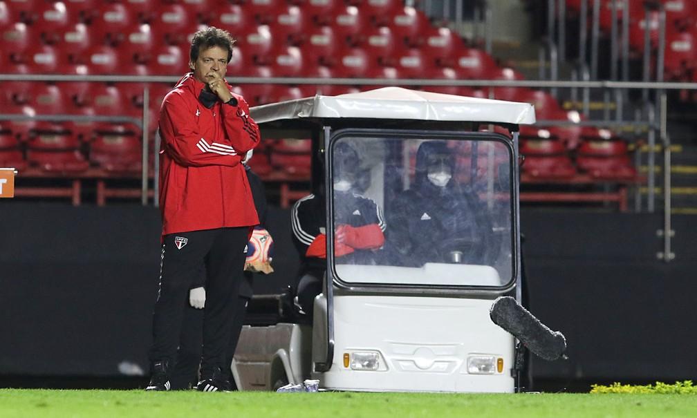 Futuro de Diniz e refúgio em Cotia: o que o São Paulo fará após o vexame no Paulistão