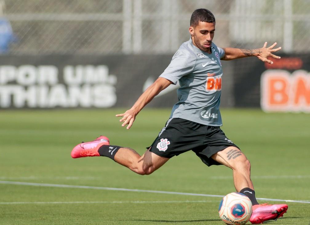 Gabriel vive risco inédito de eliminação no Corinthians e cobra respeito: 