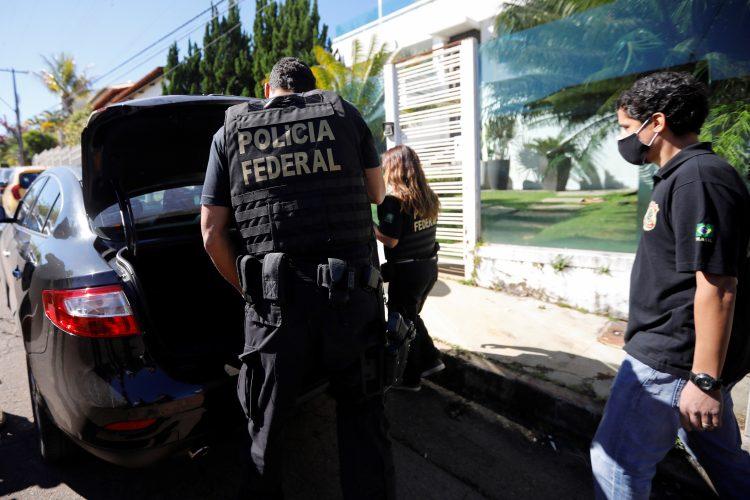 Governo reage a STF e TCU e elabora normas anti-fake news