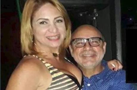 Márcia Aguiar se apresenta para colocar tornozeleira eletrônica