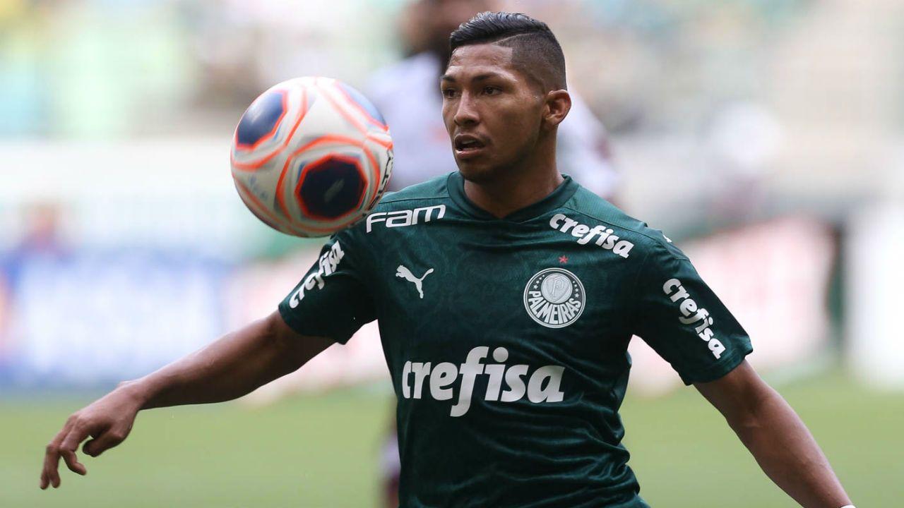 Palmeiras: Rony tem entorse no tornozelo direito, fará exames e vira dúvida para semifinal