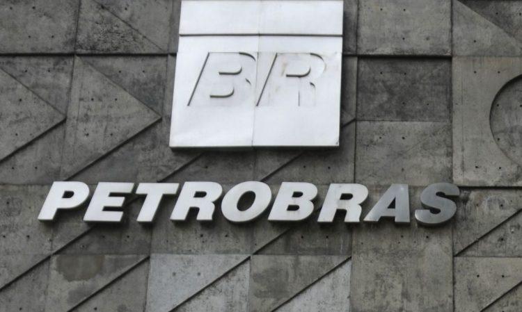 Petrobras diz que erro de subcontratada resultou em 2 milhões de anúncios em sites de fake news