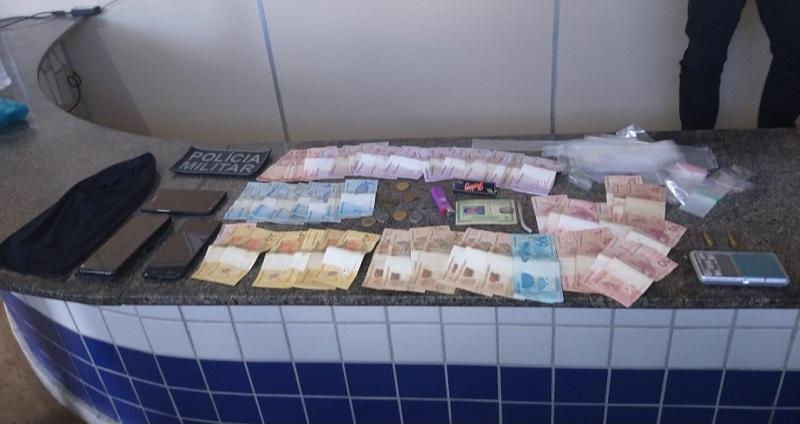 POLÍCIA MILITAR PRENDE SUSPEITO DE TRÁFICO DROGAS EM SÃO JOSÉ DE MIPIBU