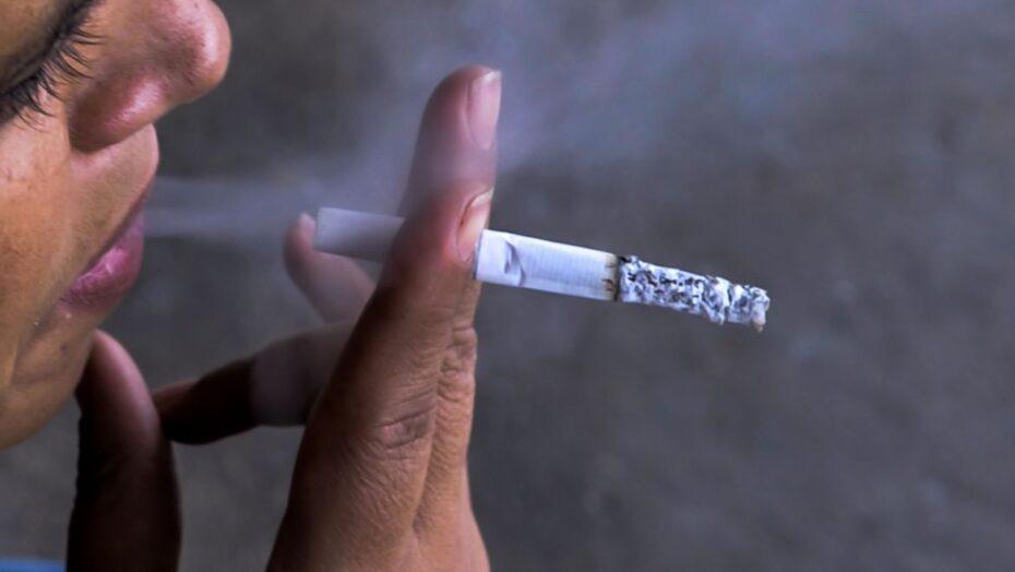 Dia de Combate ao Fumo: especialistas indicam riscos da relação entre cigarro e Covid-19