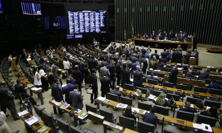 Distribuição proporcional do fundo eleitoral teria ampliado recursos para candidatos negros em 2018