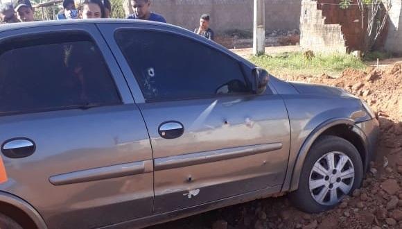 Homem com tornozeleira eletrônica é executado dentro de carro em Mossoró