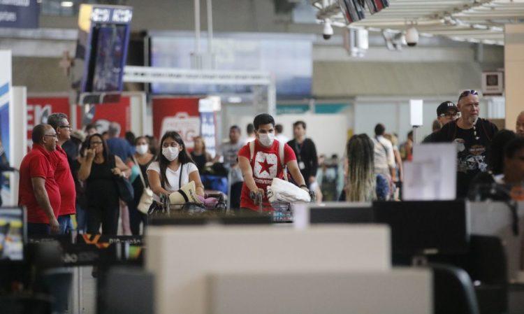Nova lei muda regras de remarcação de passagem na pandemia