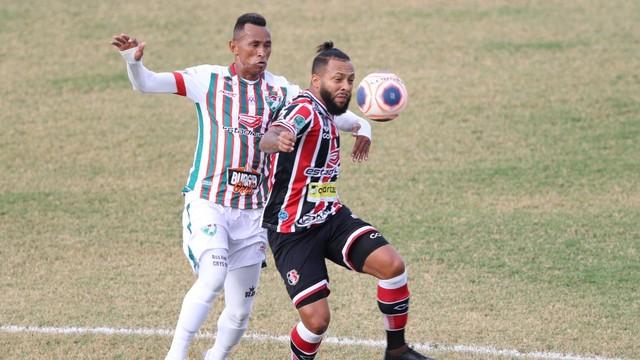 Salgueiro sai na frente, Santa Cruz empata, e decisão do Pernambucano fica para o Arruda