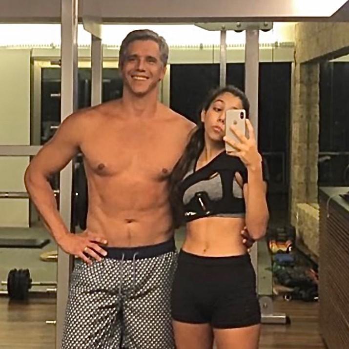 Marcio Garcia mostra treino com a filha e exibe ótima forma