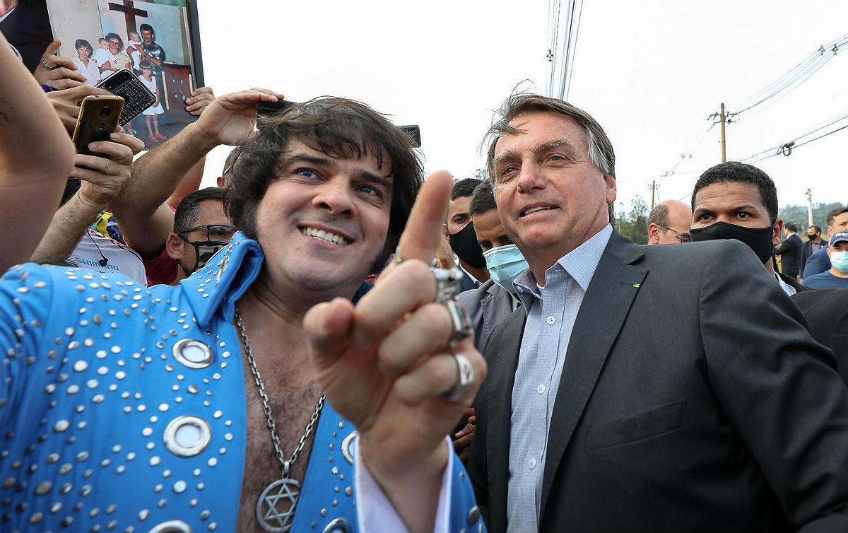 Bolsonaro aposta no ‘caos’ para elevar abstenções nas eleições municipais, diz analista