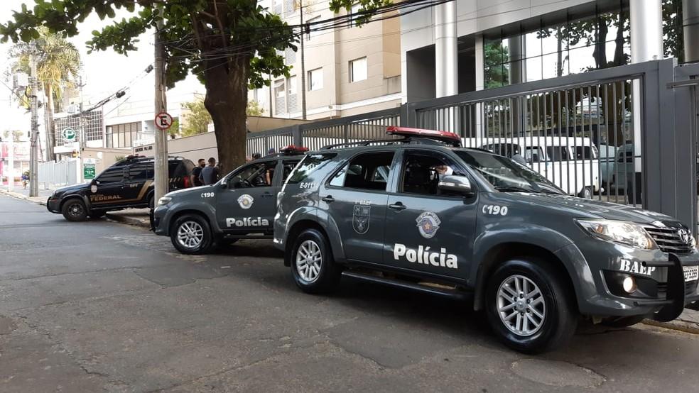 Dois morrem em confronto com a PF durante operação contra tráfico de drogas pelo Aeroporto de Viracopos