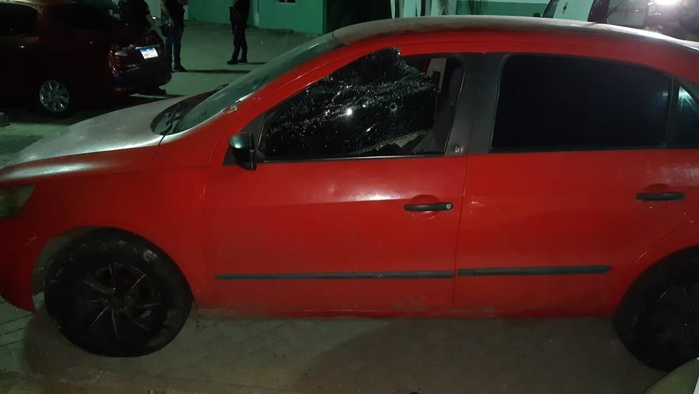 Homem é assassinado a tiros na frente da esposa e da filha na Grande Natal