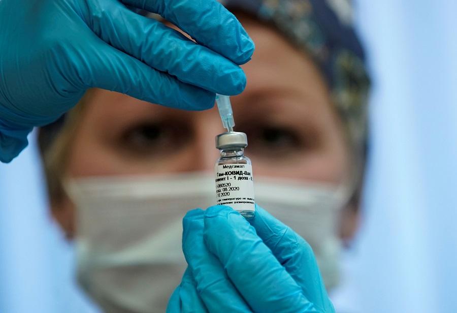 REINO UNIDO PODE DISPONIBILIZAR VACINA CONTRA COVID-19 ANTES DO NATAL