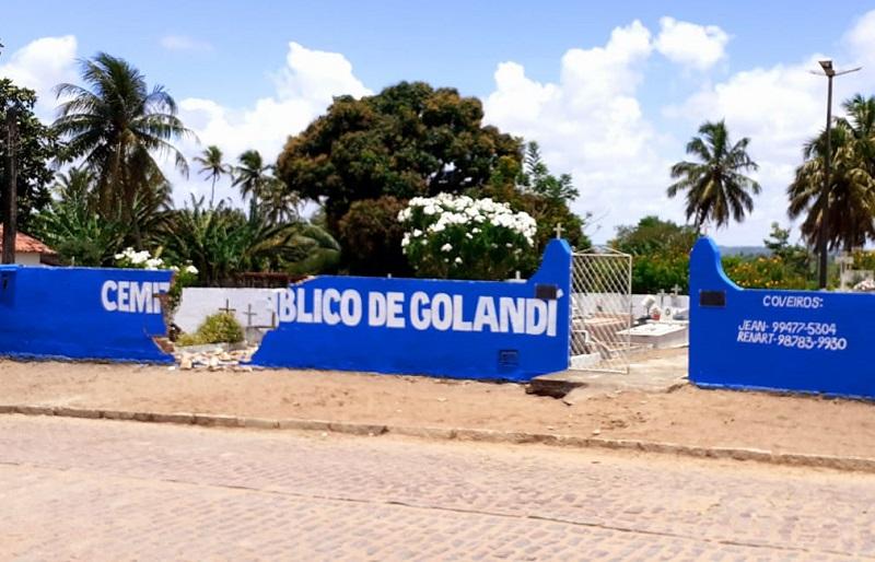 VEÍCULO ATINGE MURO DO CEMITÉRIO DA COMUNIDADE DO GOLANDI