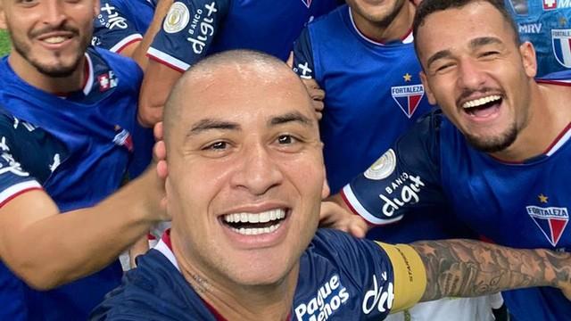 Com gols de centroavantes, Fortaleza e Goiás empatam na Arena Castelão