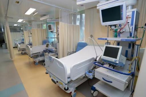 Mais de 200 pacientes aguardam na fila dos leitos de Covid-19 no RJ; metade precisa de UTI